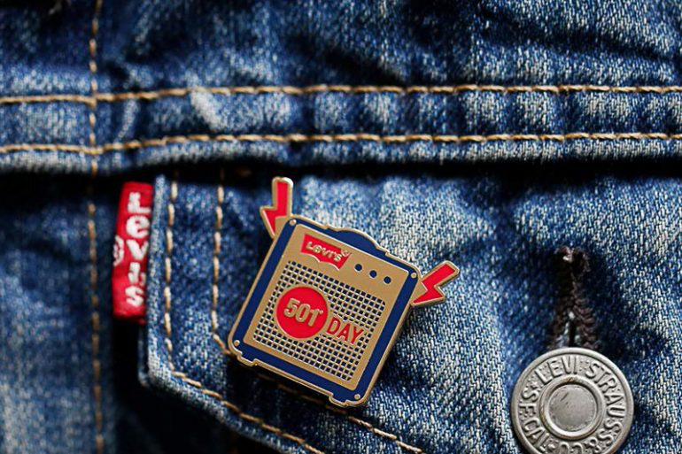 501Day_pin