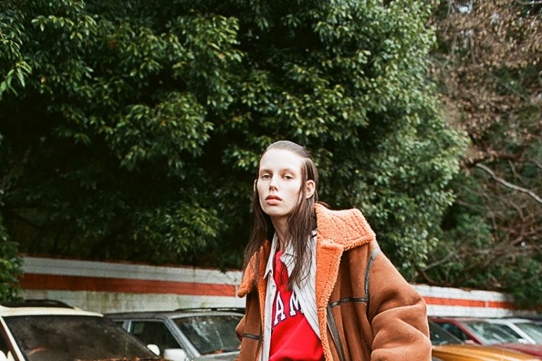 look01